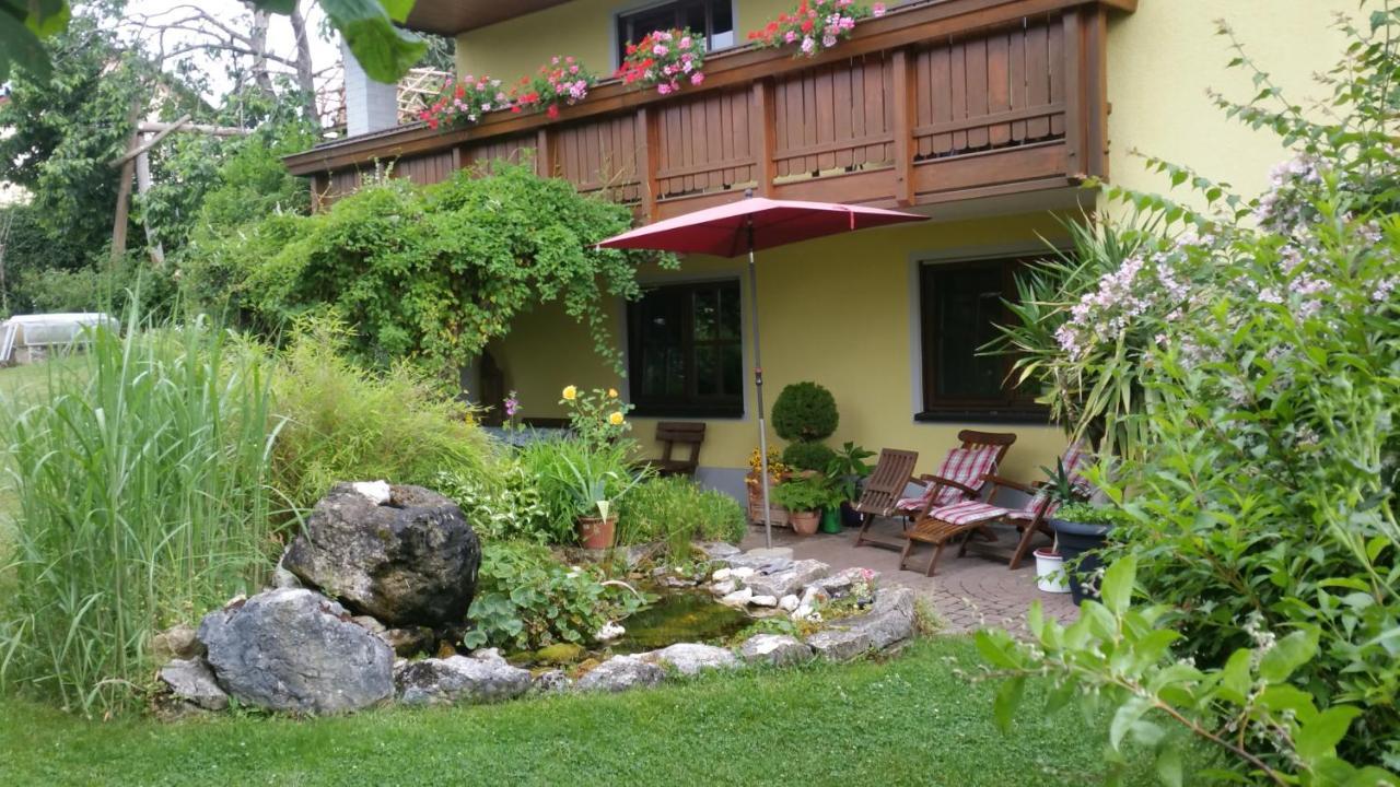 Ferienwohnung Adelhardt Eckersdorf Buitenkant foto
