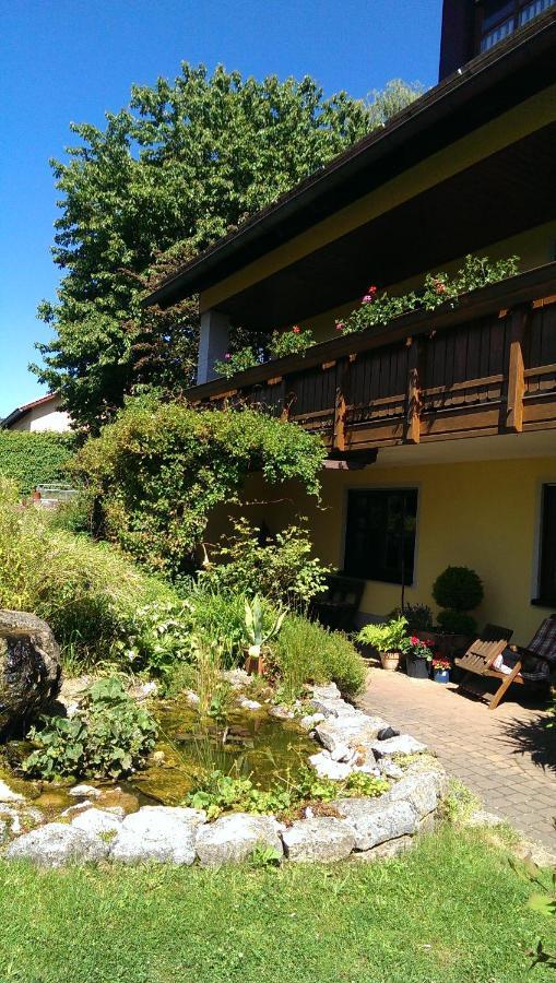 Ferienwohnung Adelhardt Eckersdorf Buitenkant foto